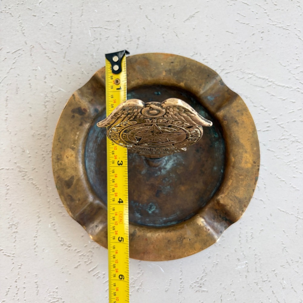 Vintage Brass Chicago Motor Club Honor Member Winged Badge Ashtray Automobilia - Picture 9 of 10
